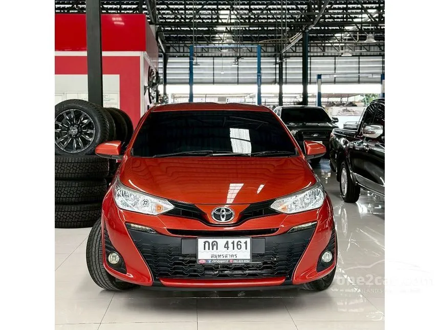 2018 Toyota YARIS J Hatchback