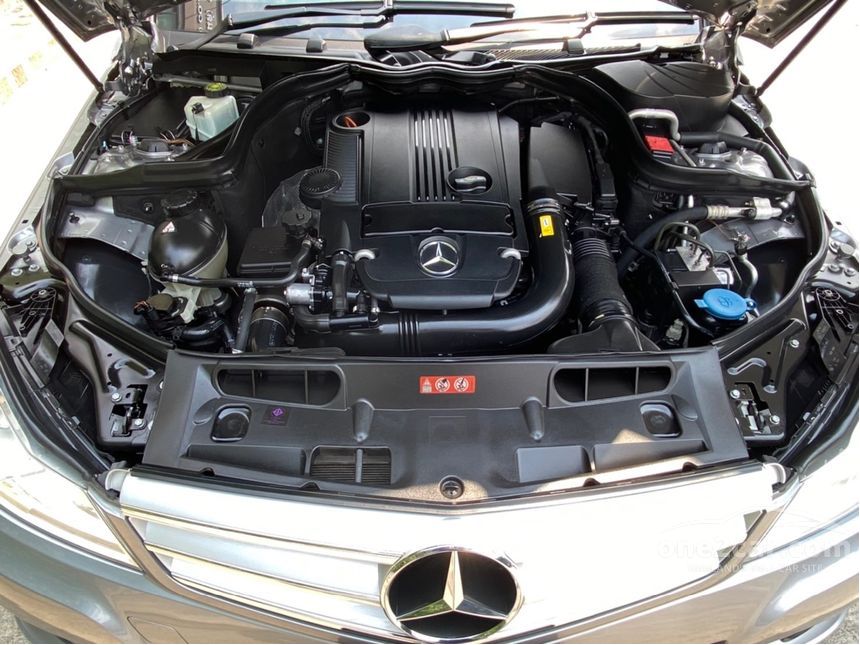 Mercedes-Benz C200 CGI 2013 1.8 in กรุงเทพและปริมณฑล Automatic Sedan สี ...