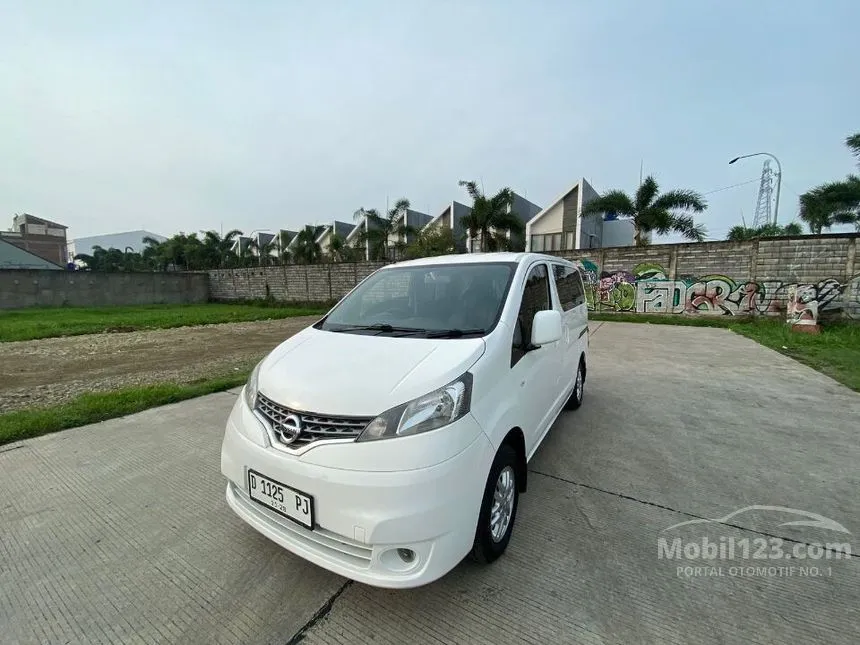 Jual Mobil Nissan Evalia 2014 SV 1.5 di Jawa Barat Manual MPV Putih Rp 90.000.000