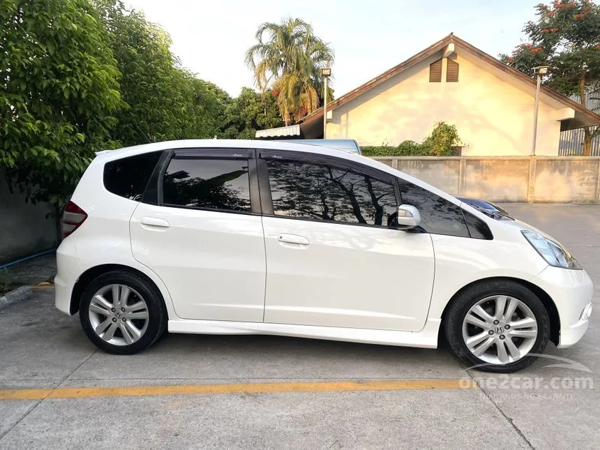 2009 Honda Jazz SV i-VTEC Hatchback