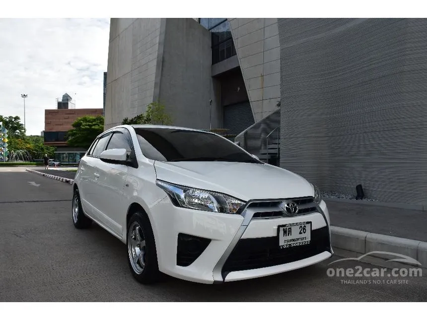 2014 Toyota YARIS E Hatchback