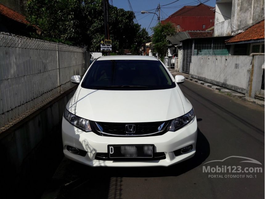 gallery_used car mobil123 honda civic fb sedan indonesia_0926994_QzskV19VLK2s6jlXblpAei