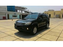 Toyota Grand Fortuner 2.5 VNT Diesel AT Hitam FL 2014