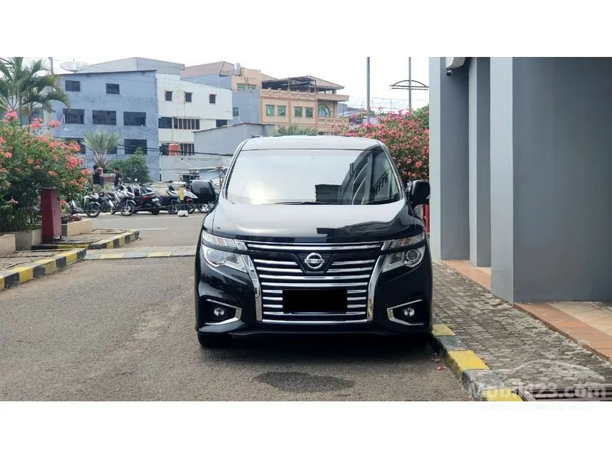 Jual Mobil Nissan Elgrand 2017 Highway Star Leather 2.5 di DKI Jakarta Automatic MPV Hitam Rp 360.000.000