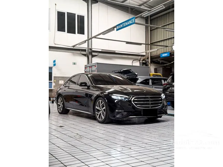 2024 Mercedes-Benz E200 Exclusive Line Sedan
