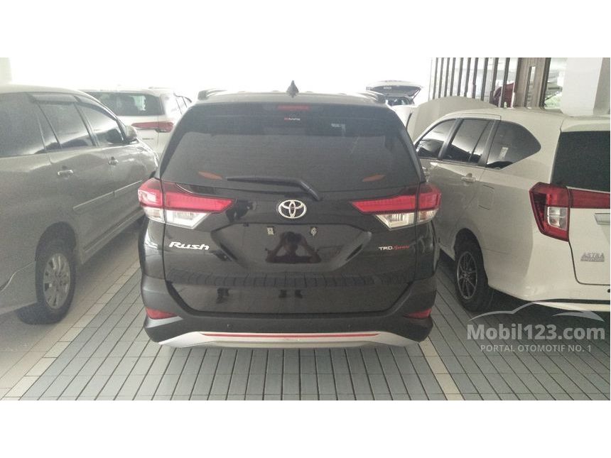 Jual Mobil  Toyota  Rush  2019  TRD  Sportivo  1 5 di Jawa Barat 