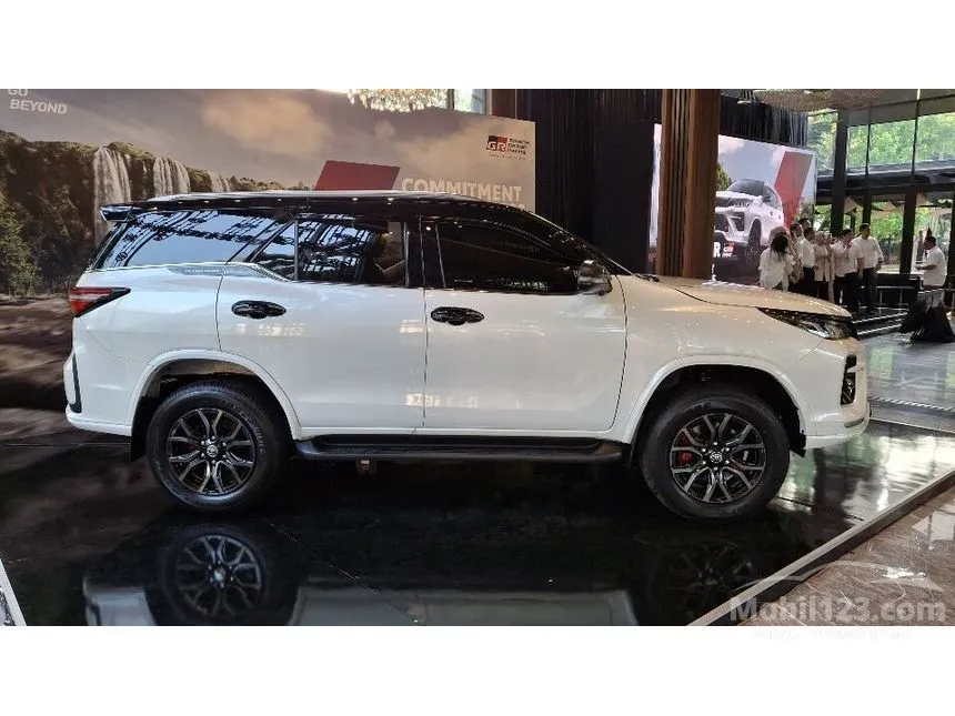 2024 Toyota Fortuner GR Sport 4X2 SUV
