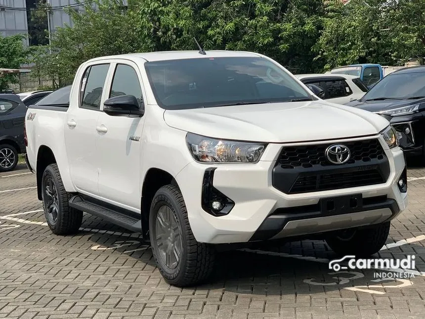 2025 Toyota Hilux G Double Cab 4X4 Pickup