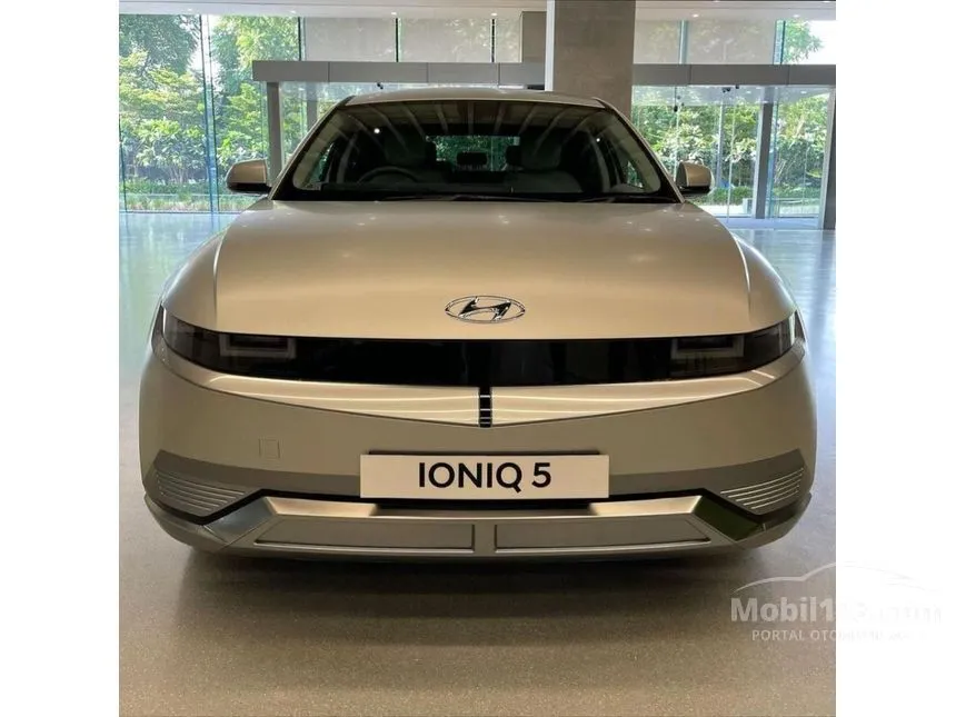 Jual Mobil Hyundai IONIQ 5 2024 Long Range Signature di DKI Jakarta Automatic Wagon Silver Rp 730.000.000