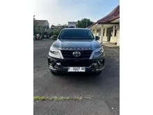 2020 Toyota Fortuner 2.4 VRZ TRD 4X2 SUV