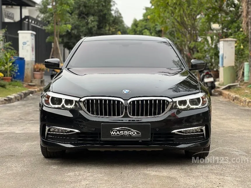 Jual Mobil BMW 520d 2018 Luxury 2.0 di DKI Jakarta Automatic Sedan Hitam Rp 473.000.000