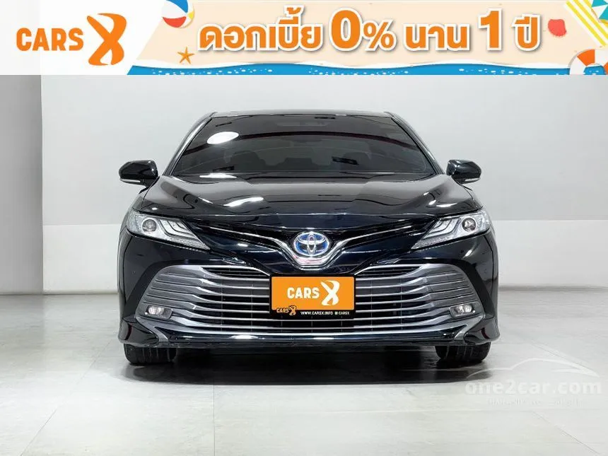 2019 Toyota Camry Hybrid Sedan