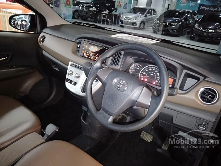 Jual Mobil Toyota Calya 2018 G 1.2 di Jawa Timur Automatic MPV Hitam Rp