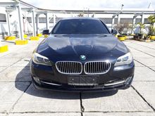BMW 520i Sport AT 2013 Hitam Tangan Pertama Full Orisinil