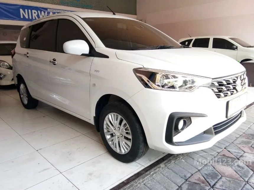 Jual Mobil Suzuki Ertiga 2023 GL 1.5 di Jawa Timur Automatic MPV Putih Rp 200.000.000