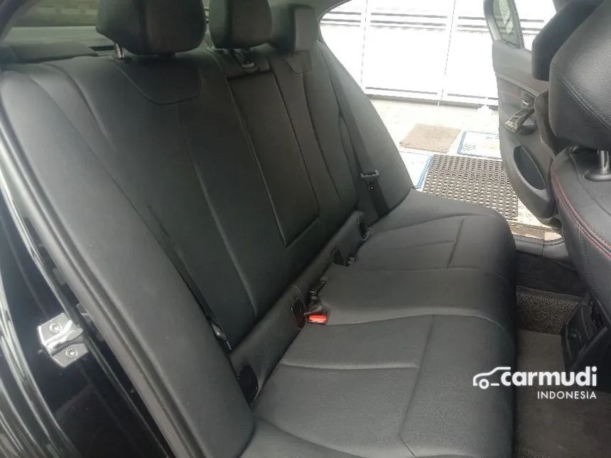 2014 BMW 320i Sport Sedan