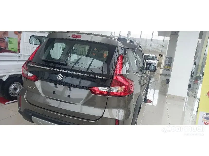 Jual Mobil Suzuki XL7 2024 Zeta 1.5 di Jawa Barat Automatic SUV Abu