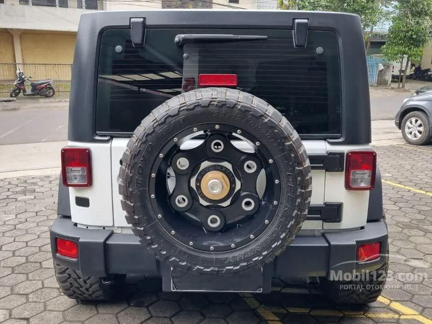 2015 Jeep Wrangler Renegade Plus SUV