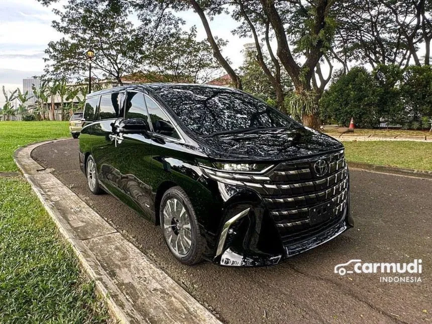 2024 Toyota Alphard HEV Modellista MPV