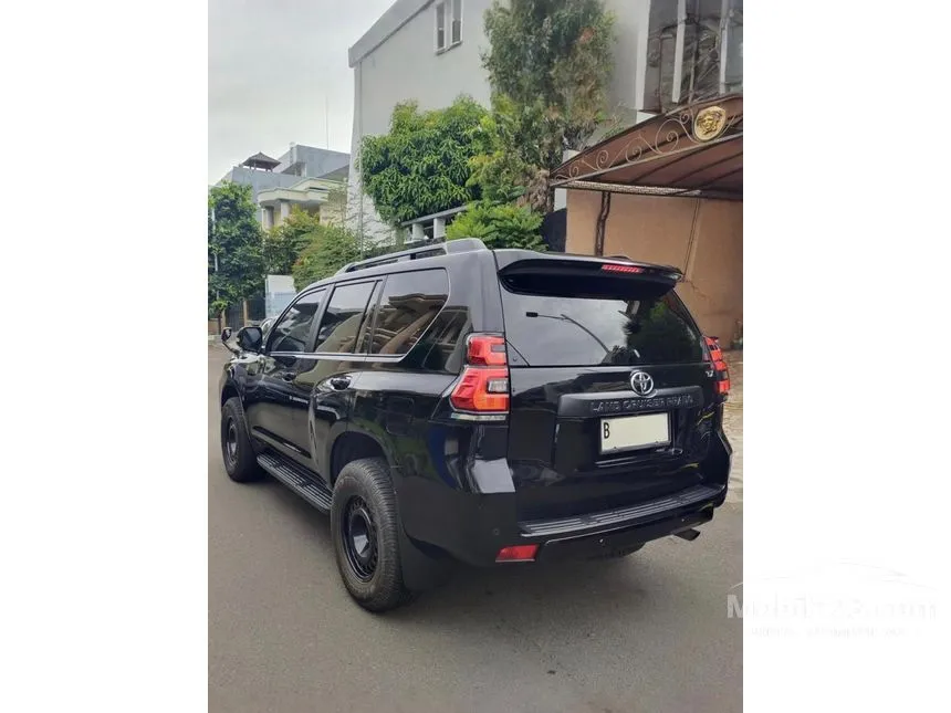 2023 Toyota Land Cruiser Prado TX L SUV