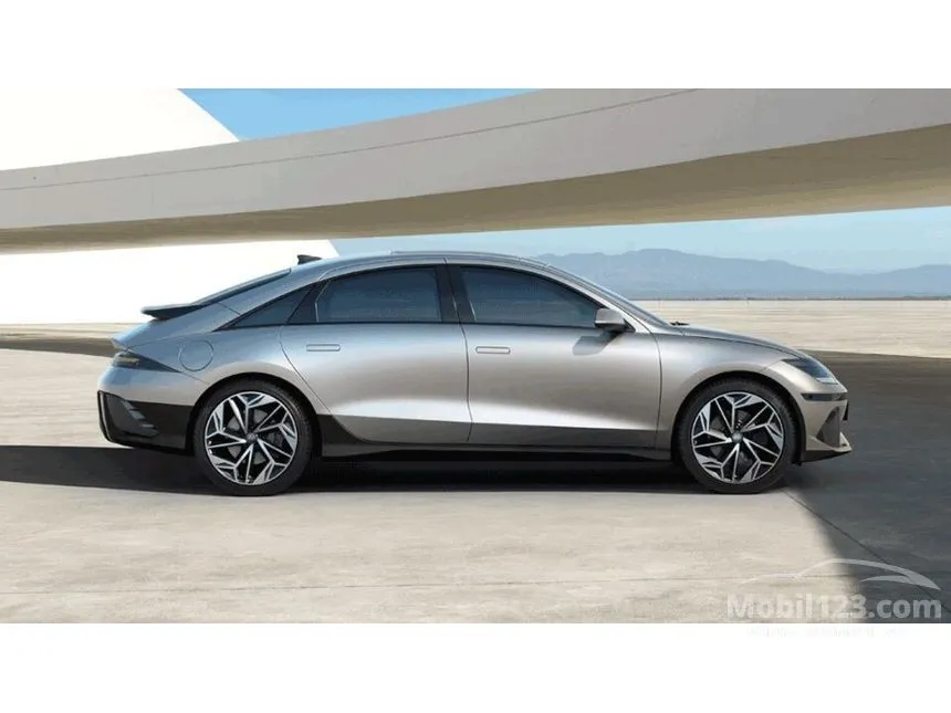 Jual Mobil Hyundai IONIQ 6 2024 Signature Long Range di DKI Jakarta Automatic Sedan Abu