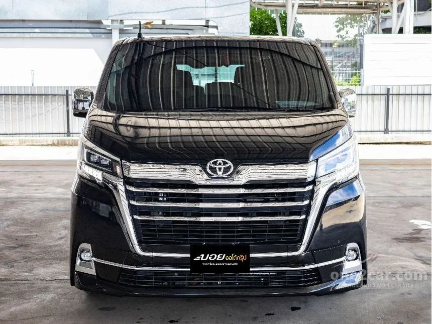 2021 Toyota Majesty Standard Van