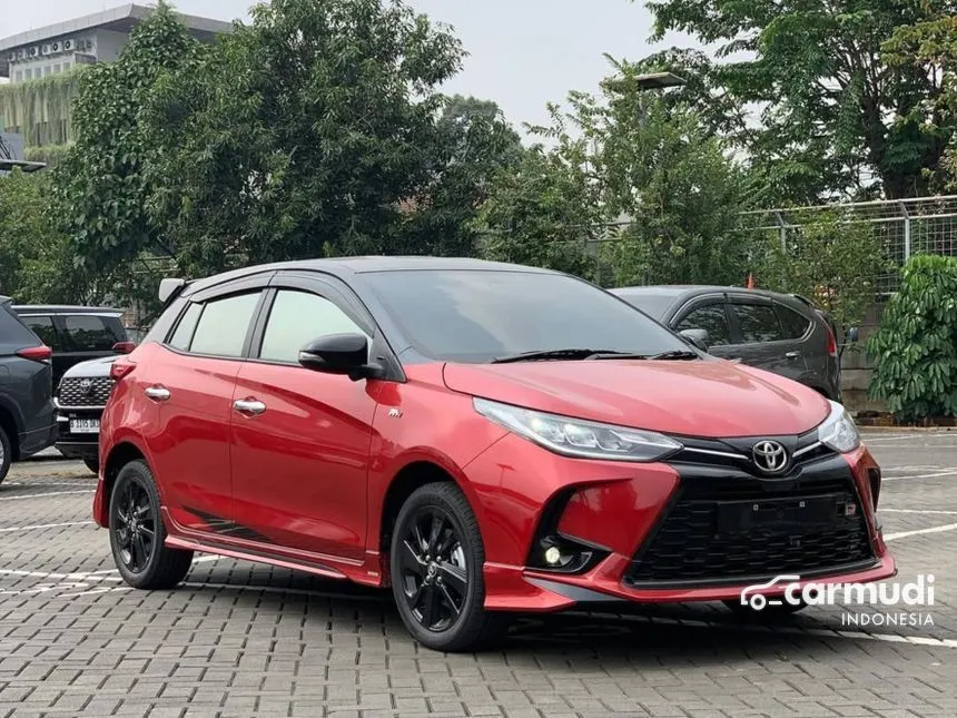 2025 Toyota Yaris GR Sport 3 AB (2 Tone) Hatchback