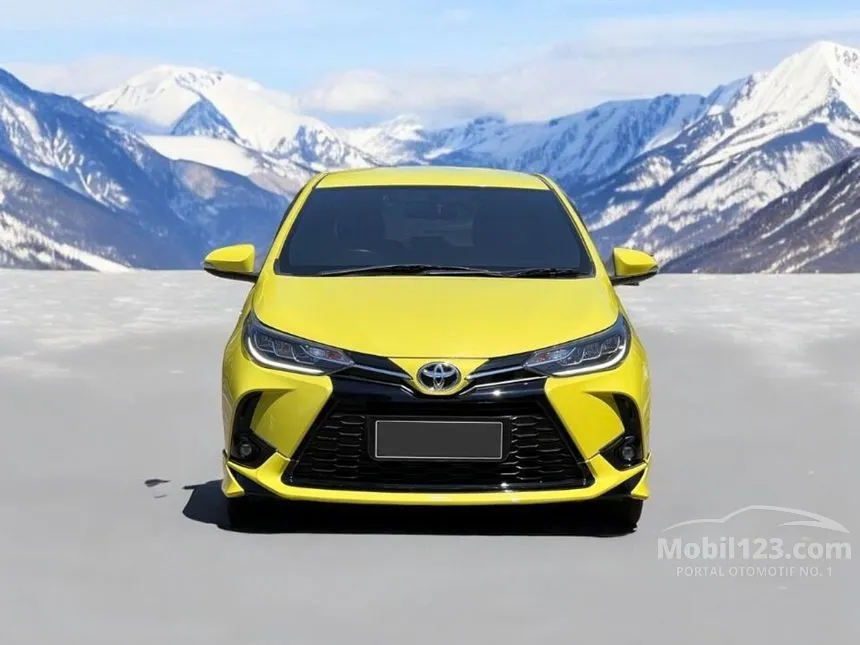 Jual Mobil Toyota Yaris 2021 TRD Sportivo 1.5 di Jawa Timur Automatic Hatchback Kuning Rp 245.000.000