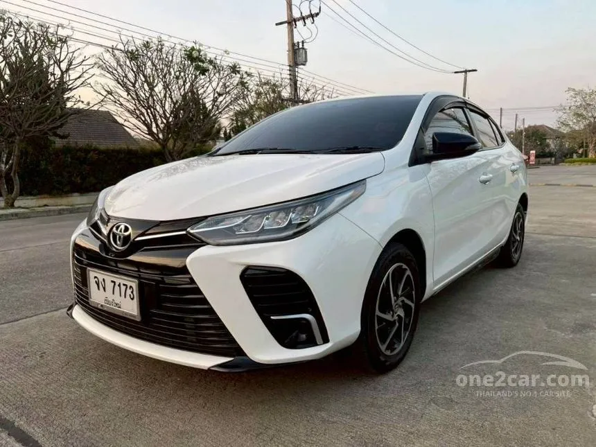 2022 Toyota Yaris Ativ Entry Sedan
