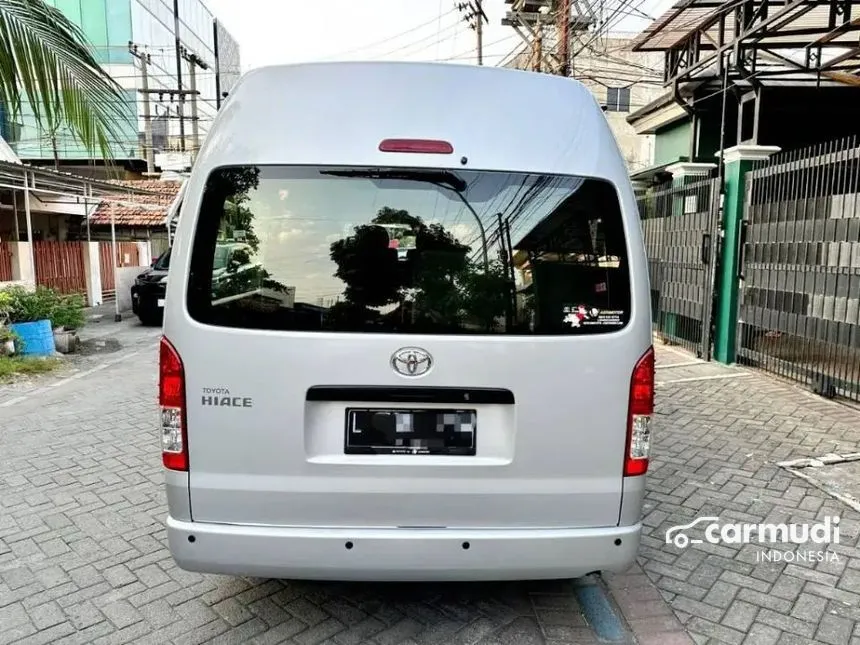 2024 Toyota Hiace Commuter Van Wagon