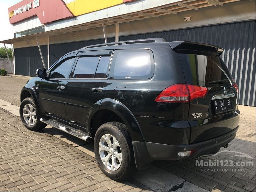  Jual  Mobil  Mitsubishi Pajero  Sport 2021 Dakar 2 5 di Jawa 