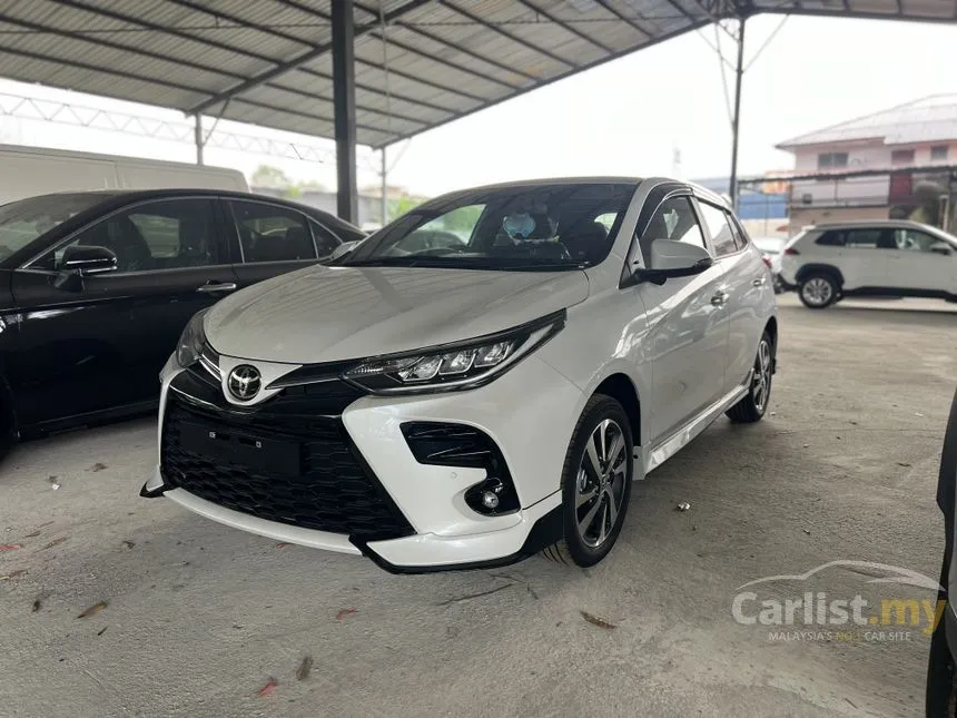 2023 Toyota Yaris E Hatchback