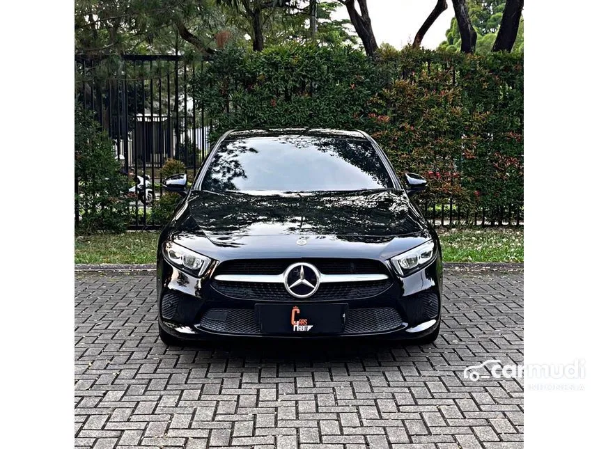 2022 Mercedes-Benz A200 progressive line Sedan