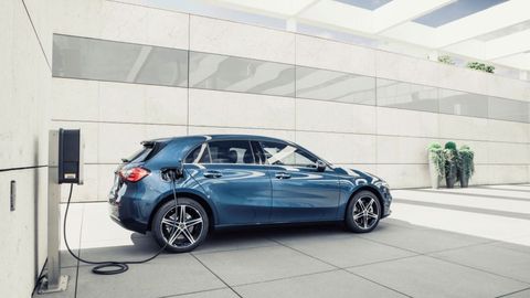 Mercedes-Benz Reveals Plug-In Hybrid Versions Of The A-Class And B-Class
