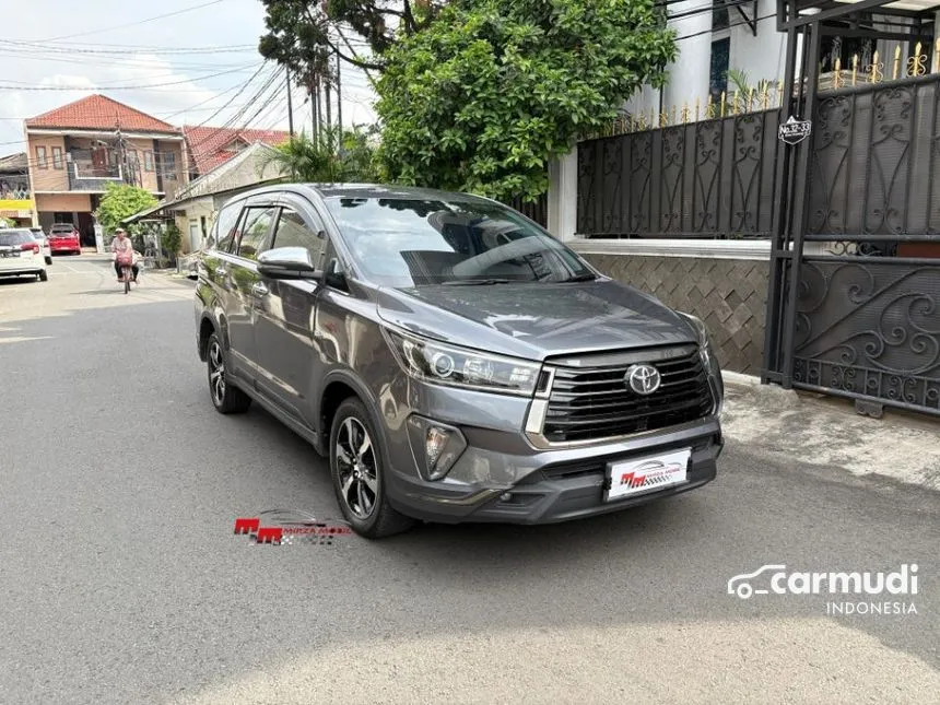 2022 Toyota Kijang Innova Venturer MPV