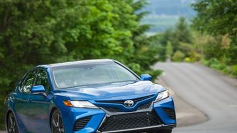 Toyota Camry 2018 akan Langsung Berseteru Lawan Honda Accord 2018