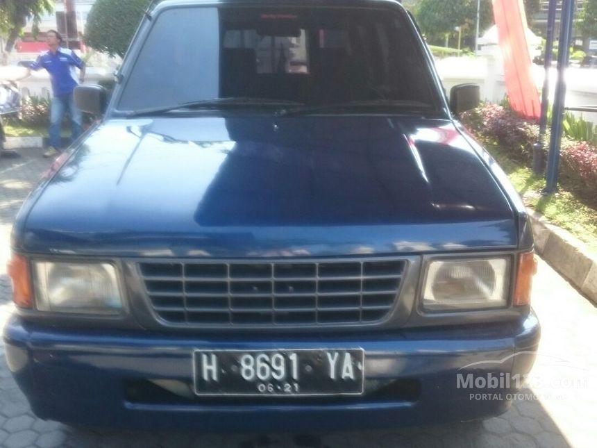 Jual Mobil  Isuzu  Panther  1997 2 5 di Yogyakarta  Manual MPV 