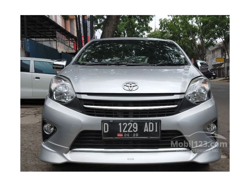 Agya TRD Sportivo 2015 Silver: Perpaduan Gaya dan Performa yang Memikat