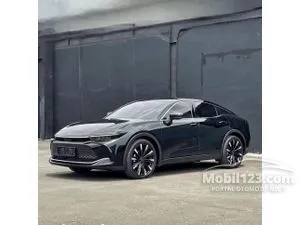 2023 Toyota Crown 2.4 Crossover Hybrid E-Four RS Sedan