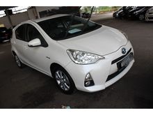 2012 Toyota Prius C 1.5 Hybrid Hatchback - BEST DEAL --