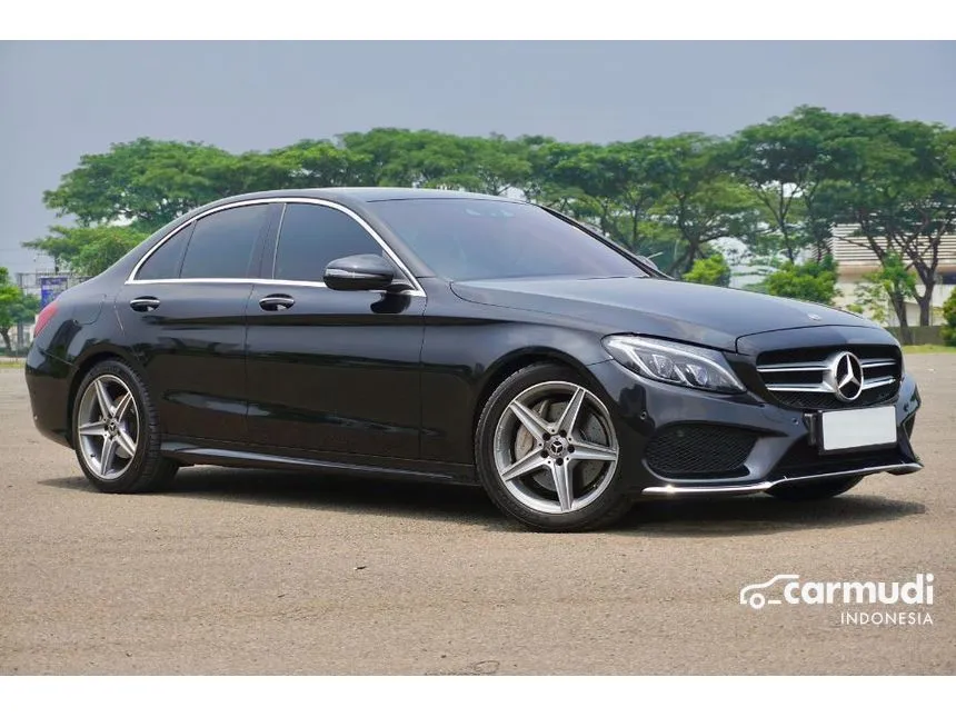 2018 Mercedes-Benz C300 AMG Line Sedan