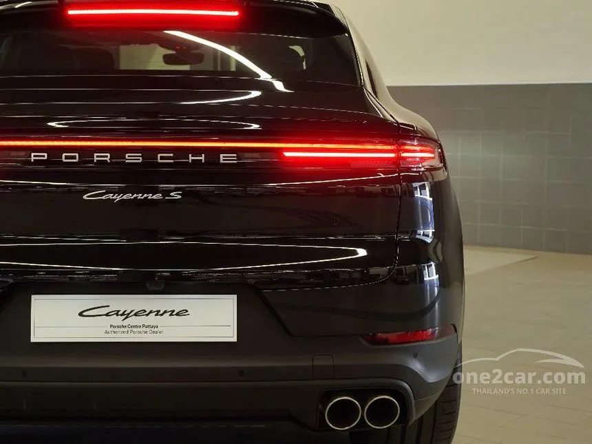 2026 Porsche CAYENNE S E-Hybrid Coupe