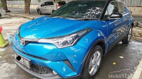 Toyota CH-R Bekas 2018 Ini Dijual Rp 300 Jutaan, KM Pendek Warna Dual Tone