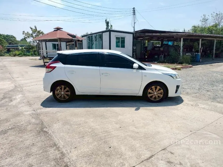 2014 Toyota YARIS E Hatchback