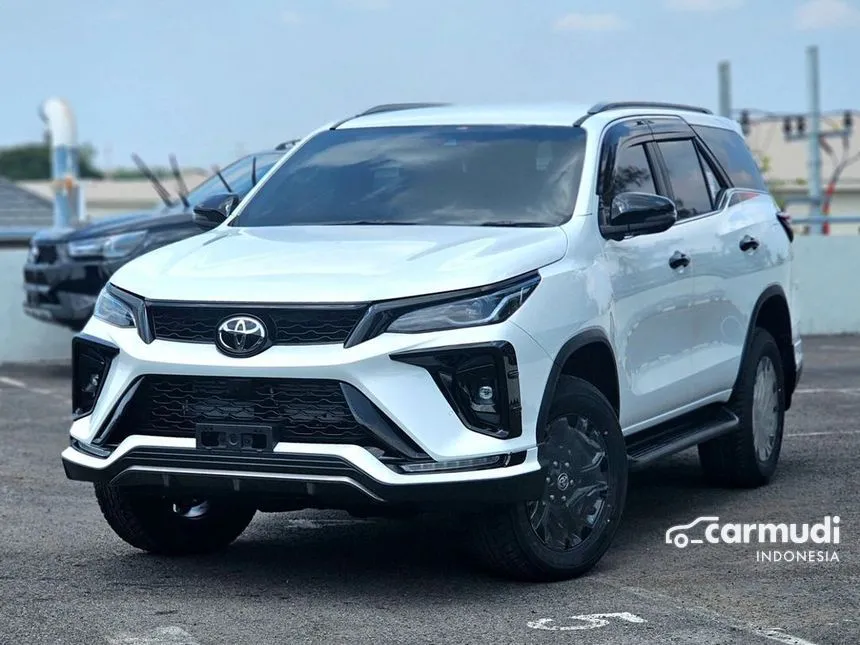 Jual Mobil Toyota Fortuner 2024 GR Sport TSS 2.8 di Banten Automatic SUV Putih Rp 570.500.000