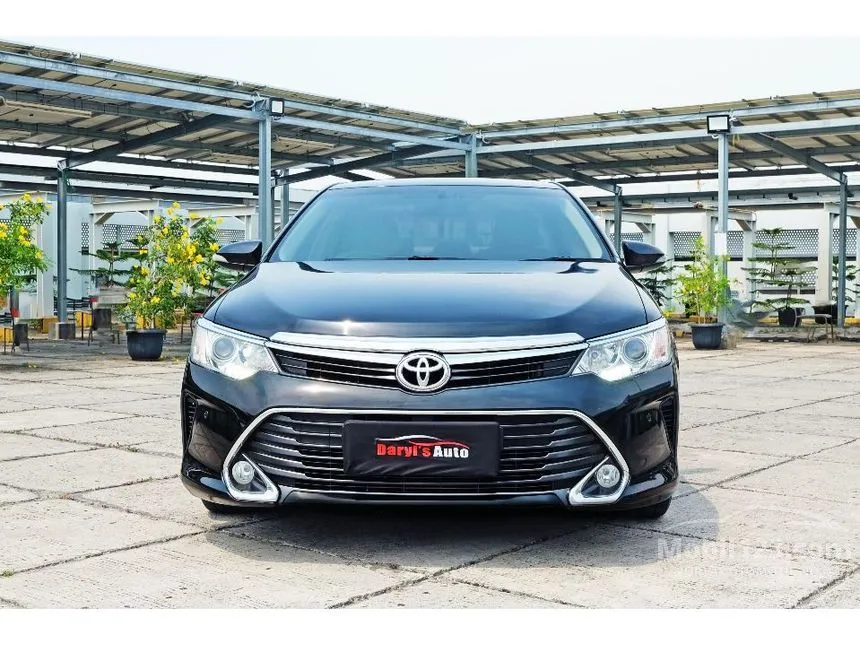 2017 Toyota Camry V Sedan