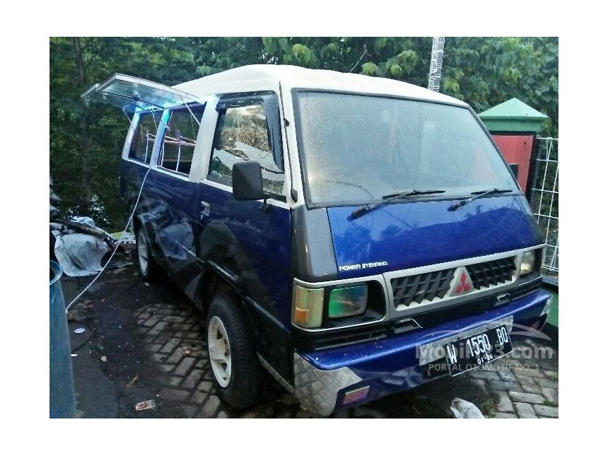 1983 Mitsubishi Colt L300 Deluxe Van