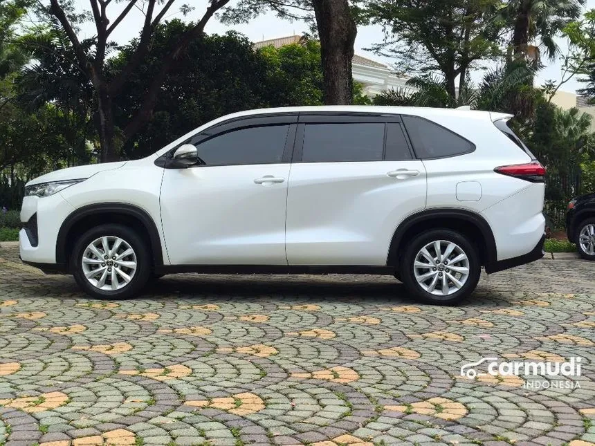 2023 Toyota Kijang Innova Zenix V HV Modellista Wagon