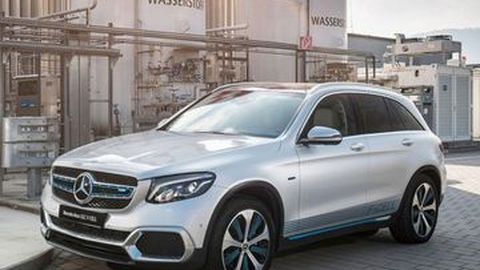 Mercedes-Benz Belum Tinggalkan Teknologi Mobil Hidrogen