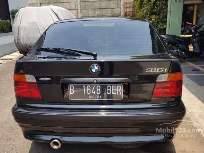 1995 BMW 316i E36 Coupe